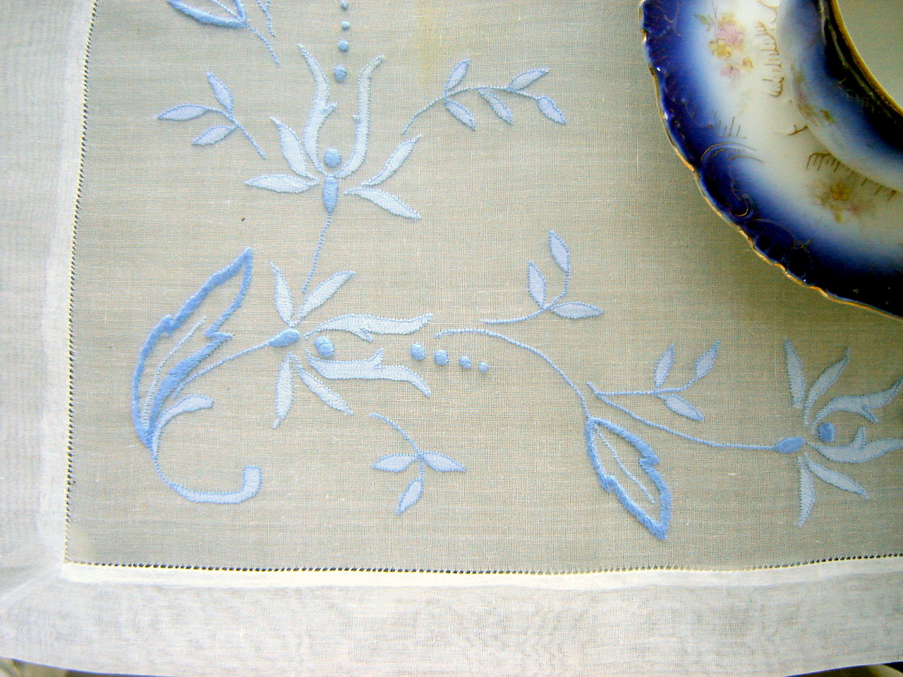 blue SW placematLcorner BR2