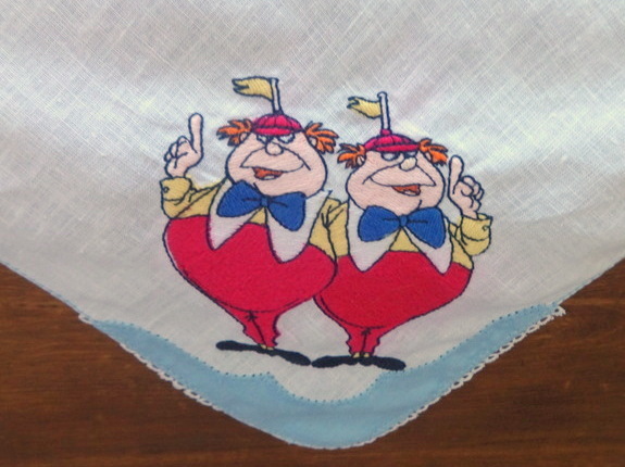 image 1D close tweedles bright